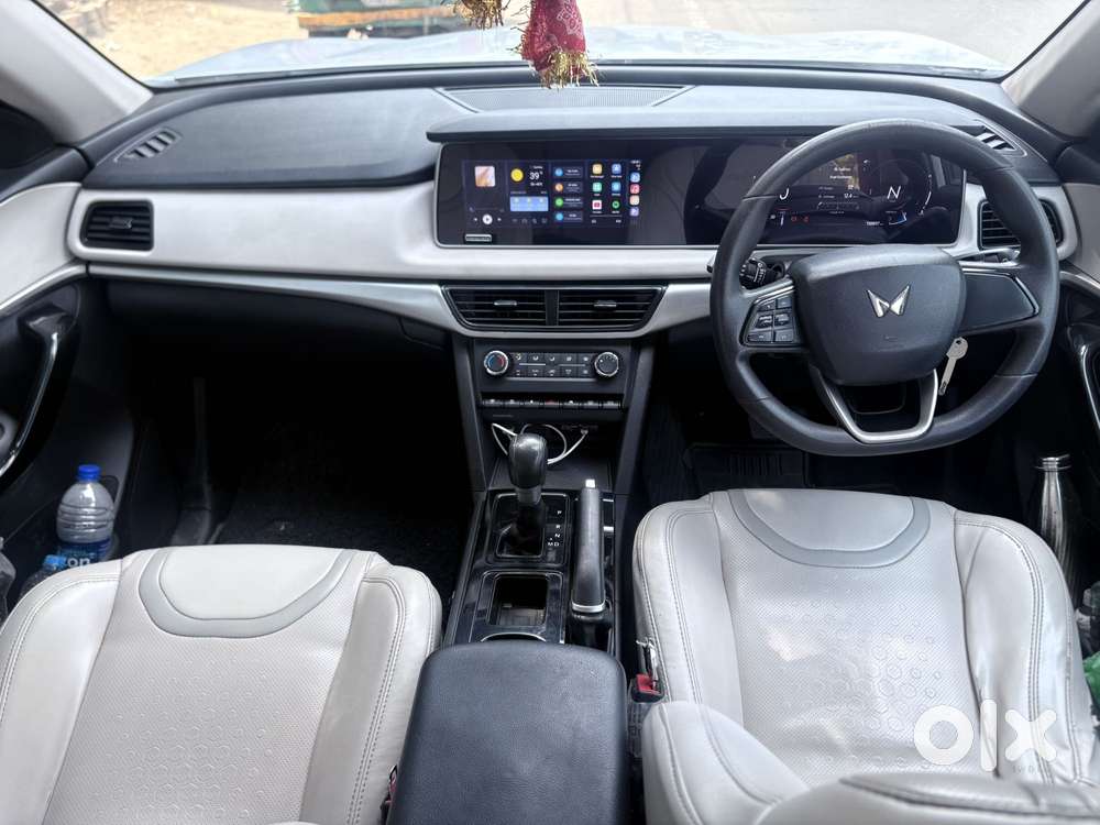 Mahindra Xuv700 2.2 Ax 5 Diesel At 7 Str, 2023, Diesel