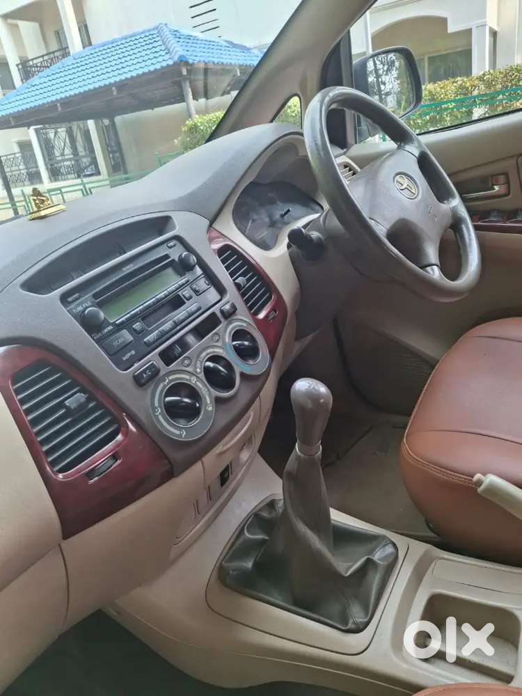 Toyota Innova 2006 4th Owner