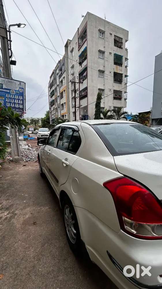 Maruti Suzuki Dzire 1.2 2011