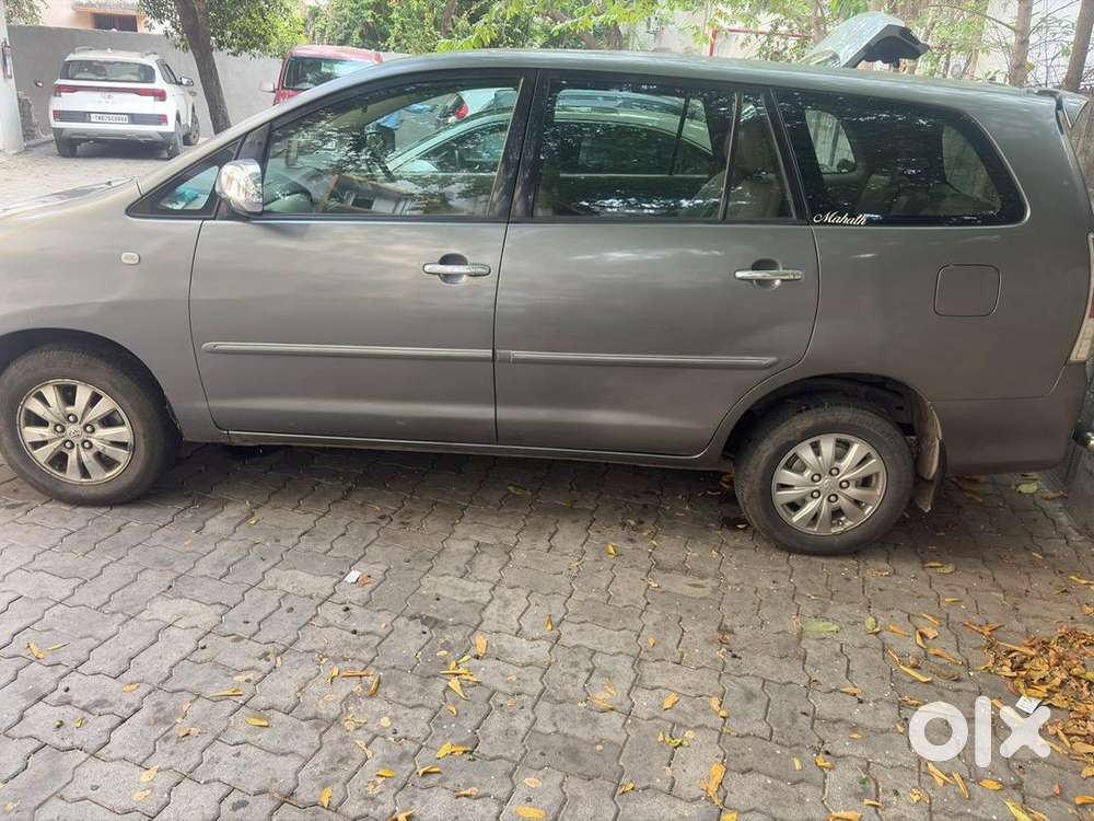 Toyota Innova 2010 Diesel 212000 Km Driven
