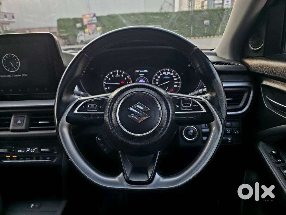 Maruti Suzuki Brezza 1.5 Zxi Plus Smart Hybrid Dual Tone, 2022, Petr..