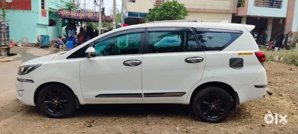 Toyota Innova Crysta 2018