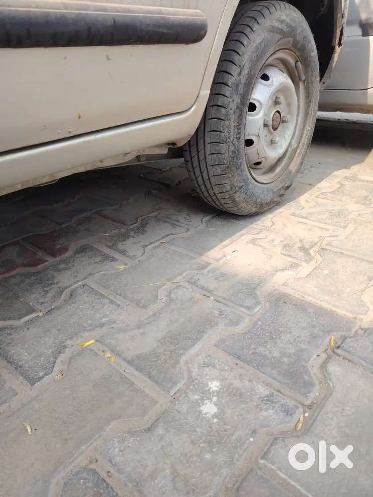 Good Condition Ac Working Tyre Ok. No Need Any Repair