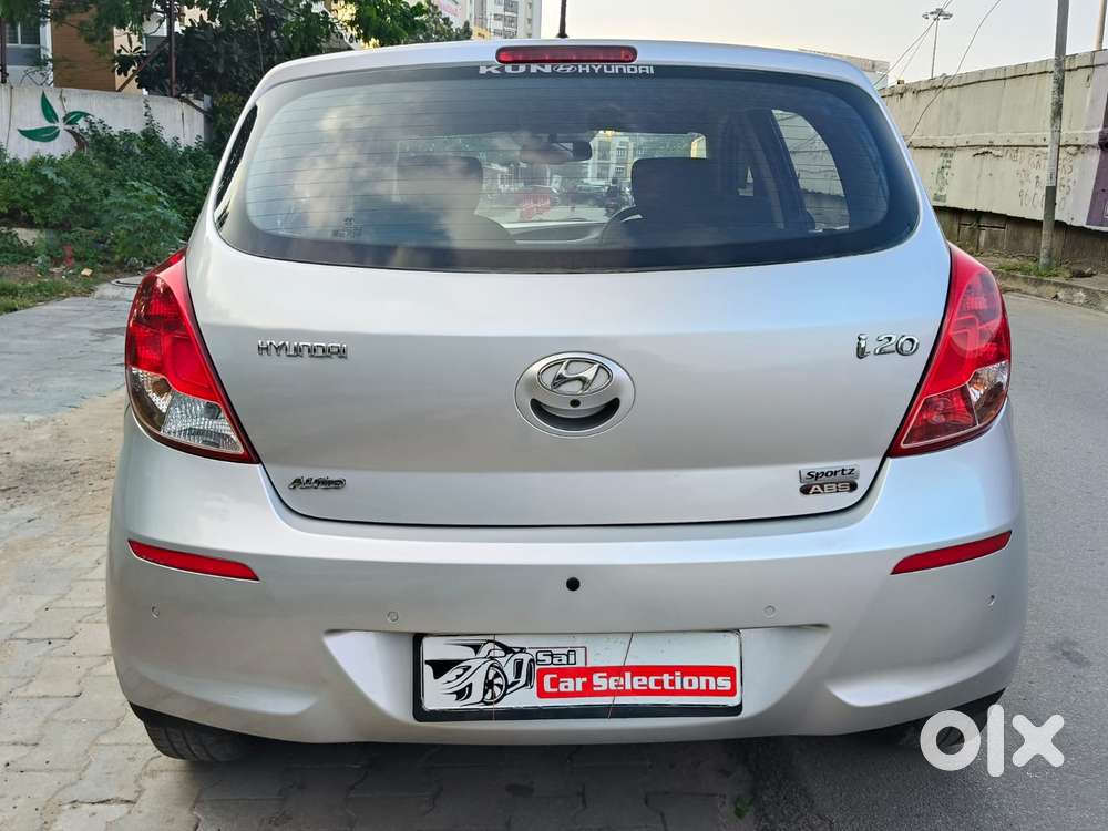 Hyundai I20 Sportz 1.4 At Vtvt, 2014, Petrol