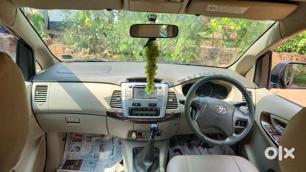 Toyota Innova 2012 Diesel Well Maintained