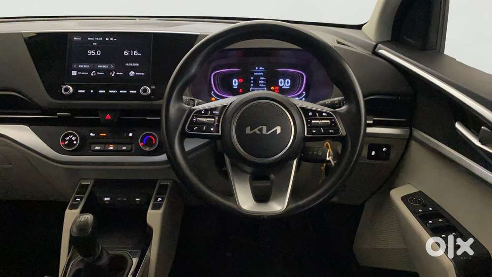 Kia Carens 1.4 Prestige 7 Str, 2022, Petrol