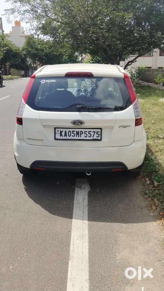 Ford Figo Petrol Manual 2nd Owner 2014