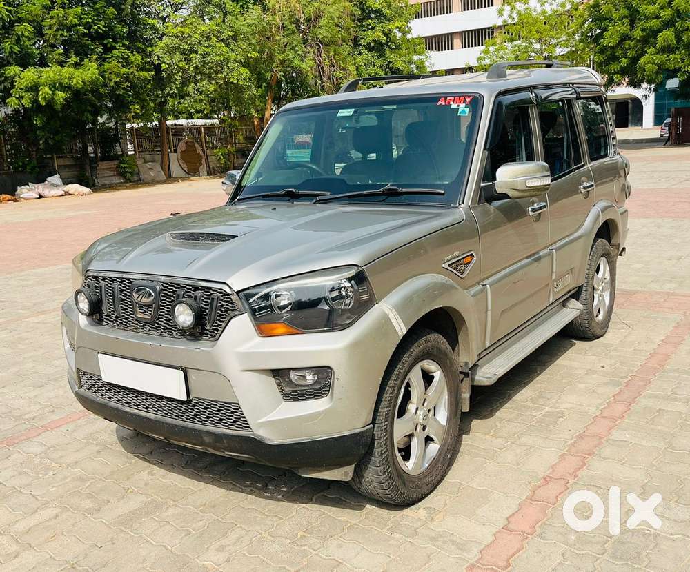 Mahindra Scorpio S4, 2015, Diesel