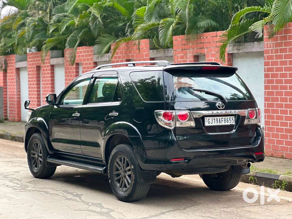 Toyota Fortuner Legender 2016 Diesel 95000 Km Driven
