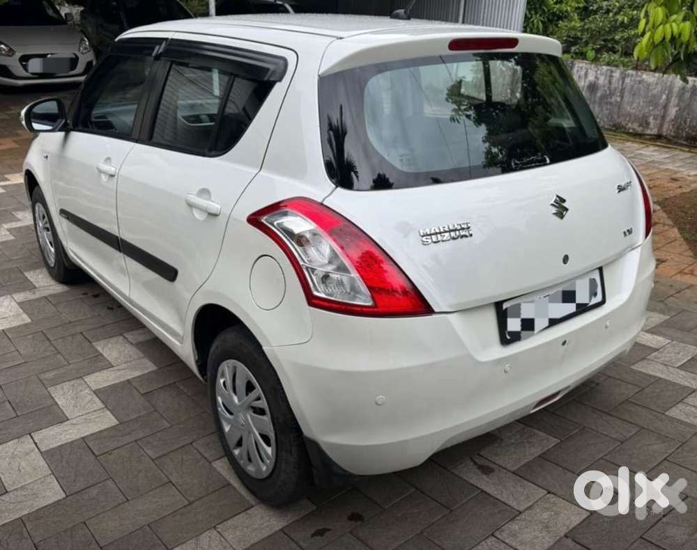 Maruti Suzuki Swift 1.2 Vxi (o), 2017, Petrol