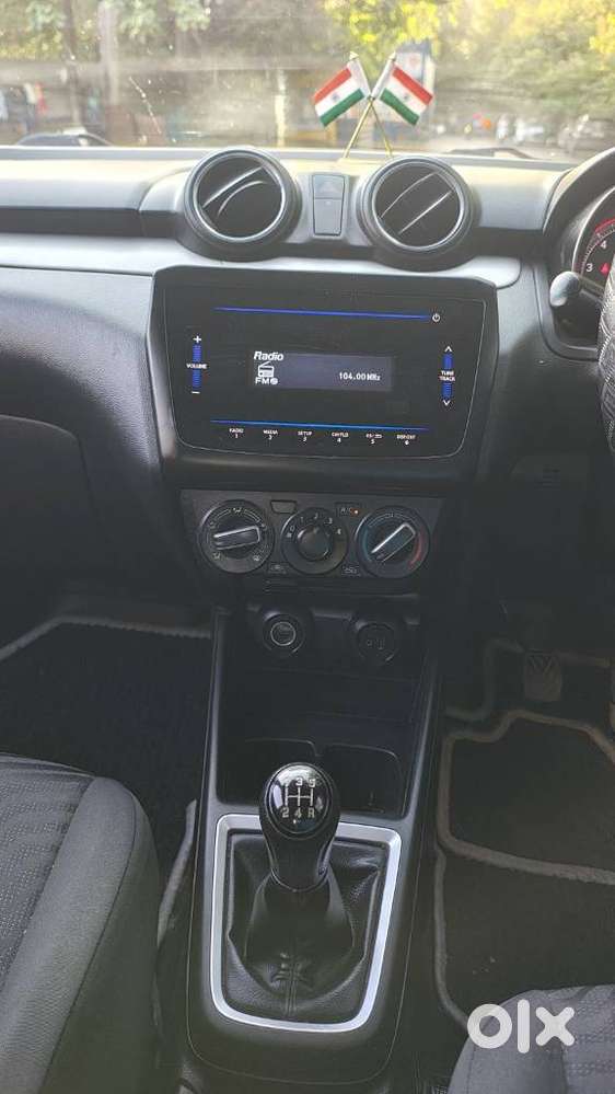 Maruti Suzuki Swift Vxi + Manual, 2022, Petrol