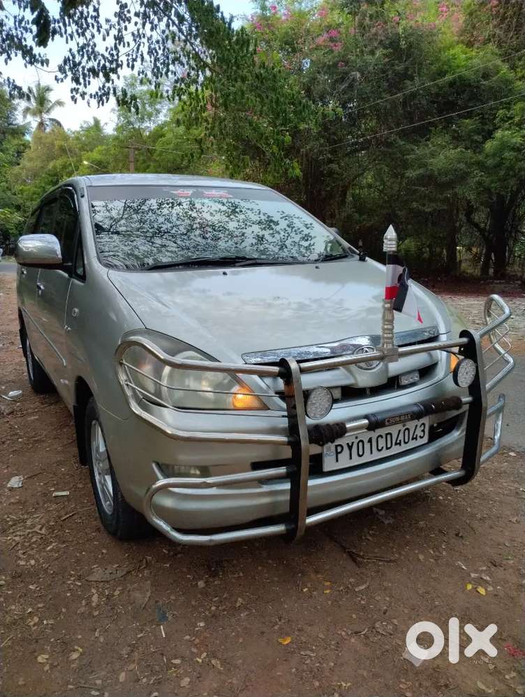 Toyota Innova 2006 Diesel 300000 Km Driven