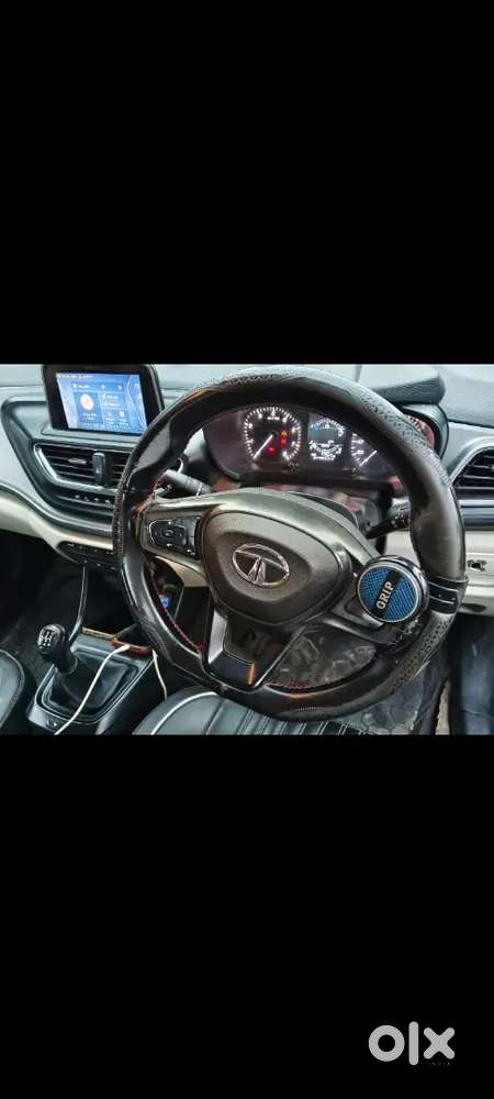 Tata Altroz Xm Plus 2022 Petrol