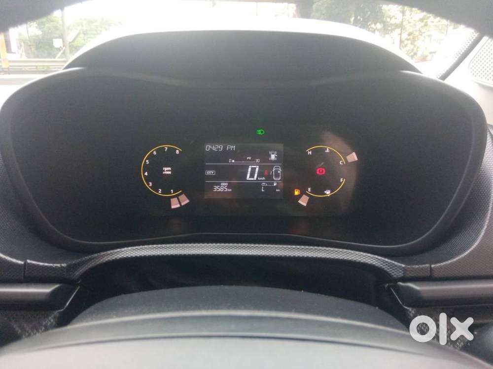 Tata Nexon Pure 1.2 Revotron Petrol 6 Mt, 2025, Petrol