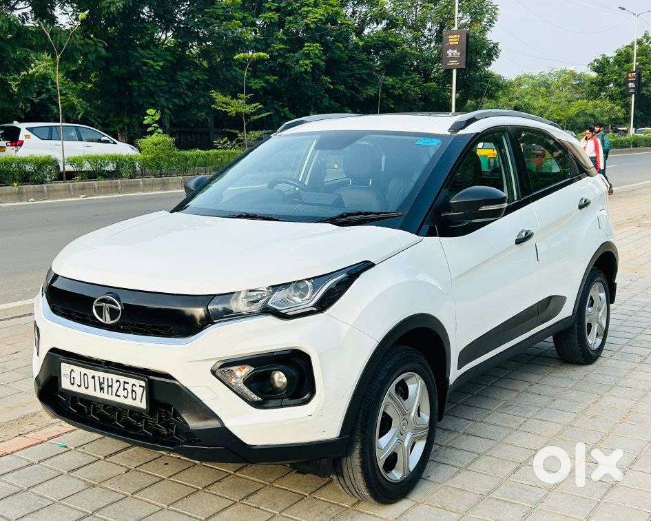 Tata Nexon 1.5 Revotorq Xma Amt (s), 2022, Petrol