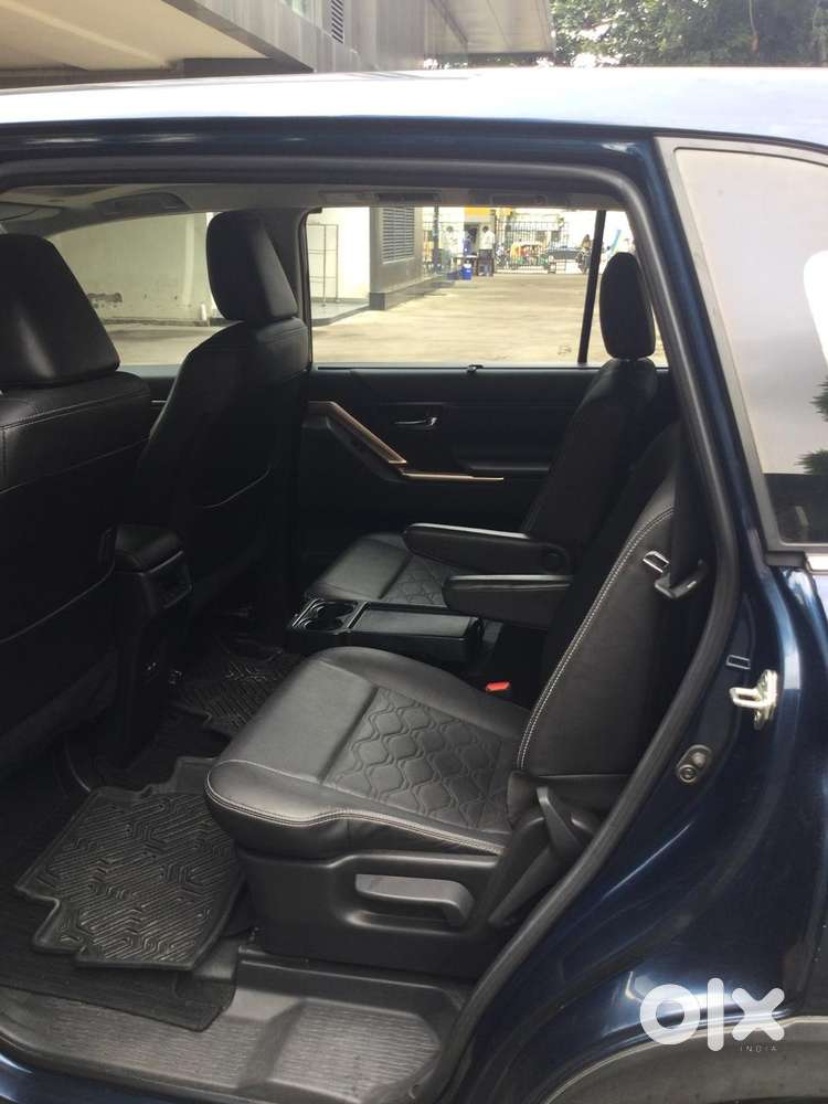 Maruti Suzuki Invicto Alpha Plus 7str, 2023, Electric