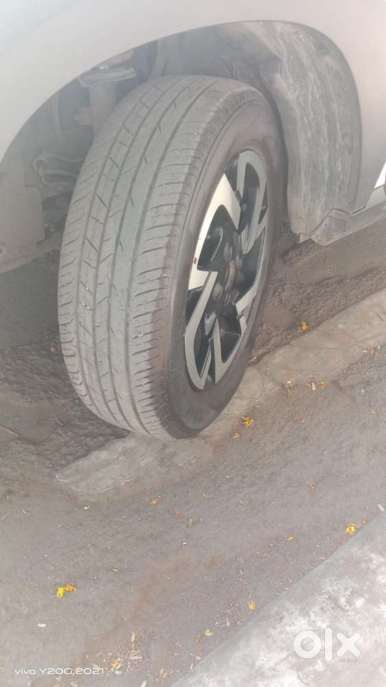 Nissan Magnite 1.0 Xv Premium Turbo Cvt, 2023, Petrol