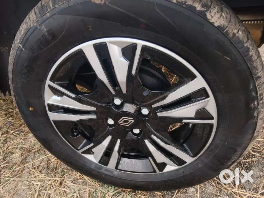 Mahindra Renault Logan 25 Petrol 16000 Km Driven