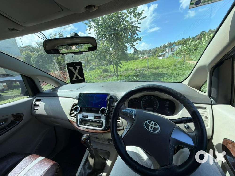 Toyota Innova Diesel Manual 2nd Owner 2014