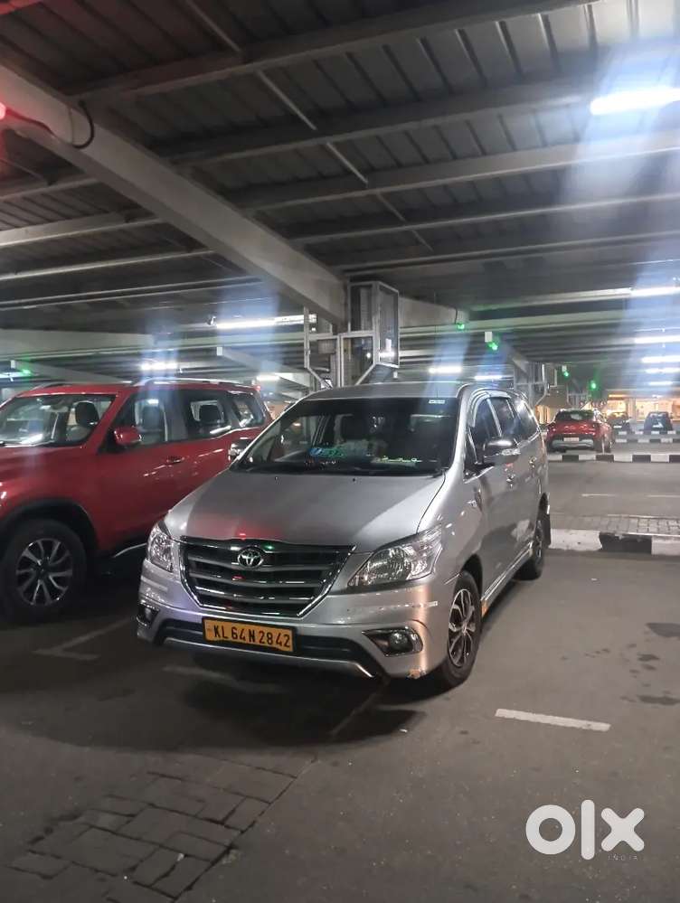 Toyota Innova 21/12/2015 Diesel Good Condition