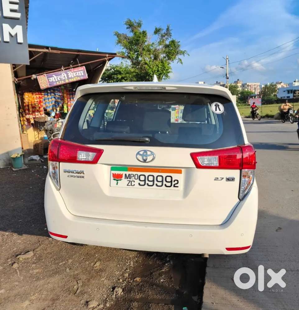 Toyota Innova Crysta 2022 Petrol 52000 Km Driven