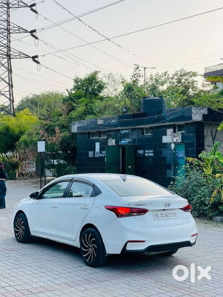 Hyundai Verna 1.5 Sx Petrol Mt, 2019, Petrol