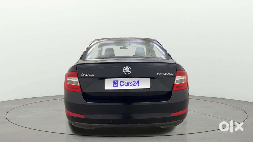 Skoda Octavia 1.8 Elegance Tsi At, 2015, Petrol