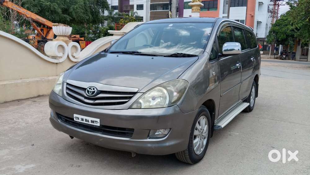 Toyota Innova 2.5 V 7 Str, 2010, Diesel