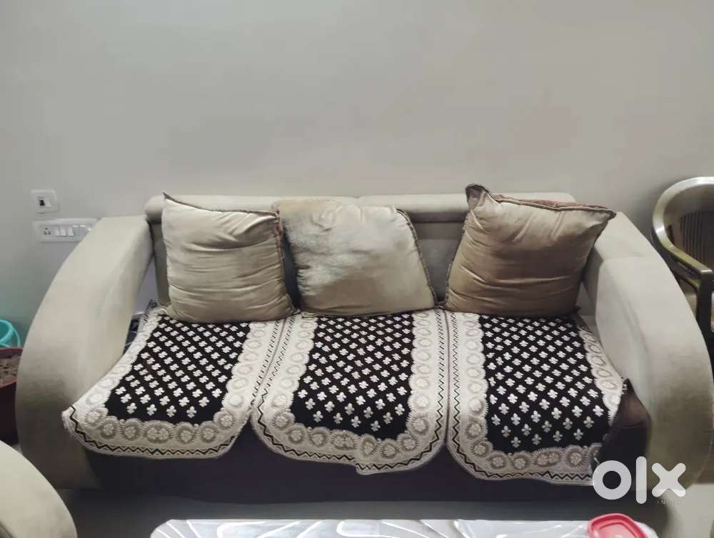 Sofa and Table