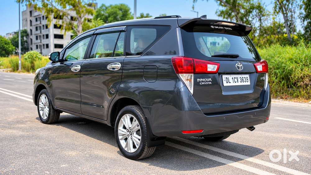 Toyota Innova Crysta 2.7 Zx At, 2016, Petrol
