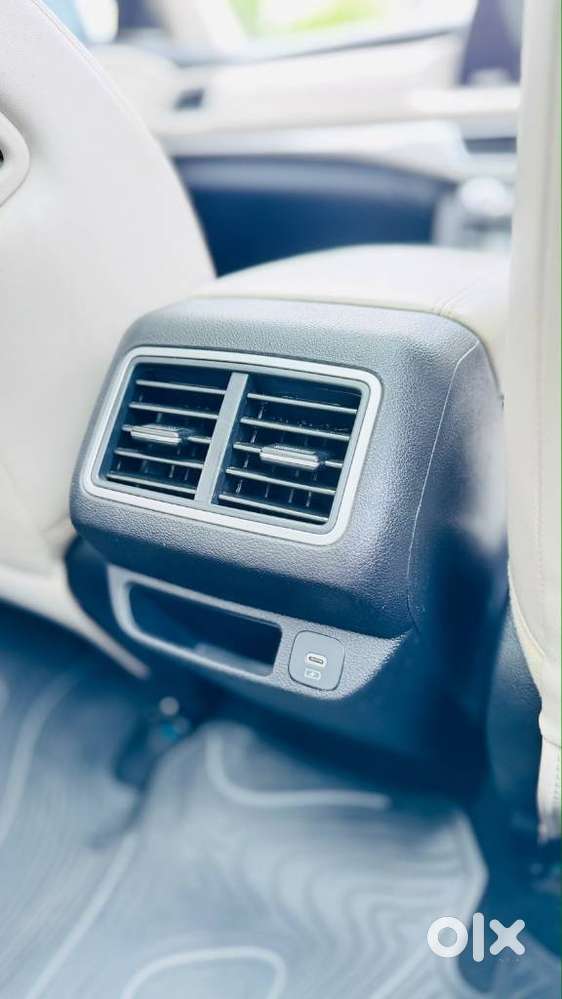 Mahindra Xuv700 2.2 Ax 7 Diesel At Luxury Pack Str, 2022, Diesel