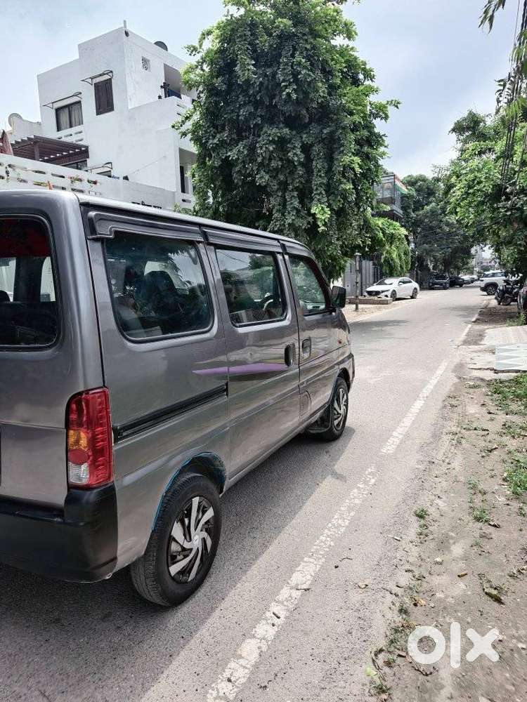 Maruti Suzuki Eeco Smiles 7 Seater Standard, 2018, Cng & Hybrids