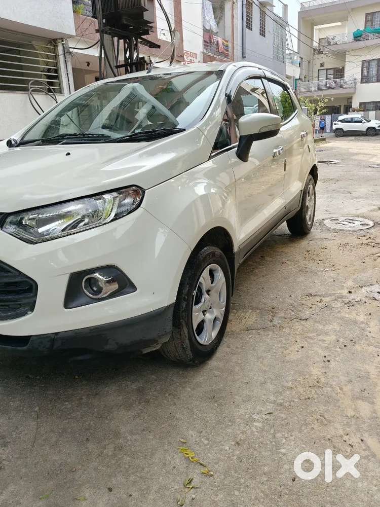 Ford Ecosport Petrol 2015 -