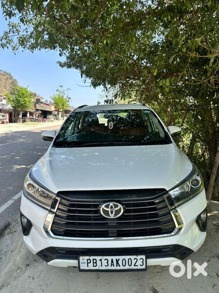 Toyota Innova Crysta