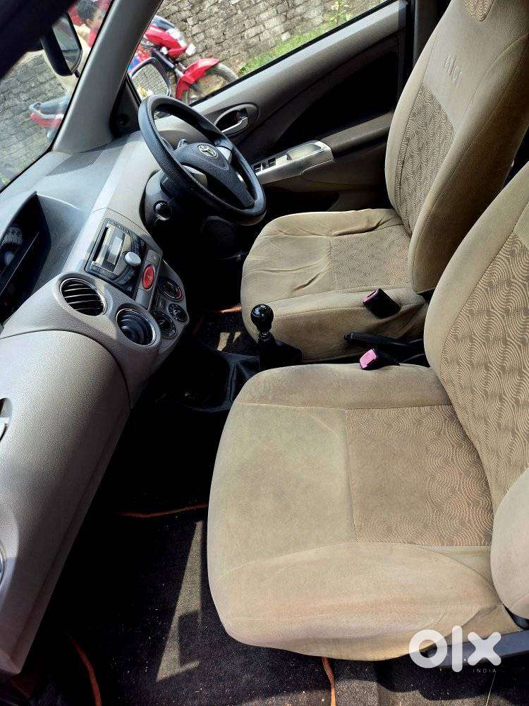 Toyota Etios 2010-2012 V, 2011, Petrol