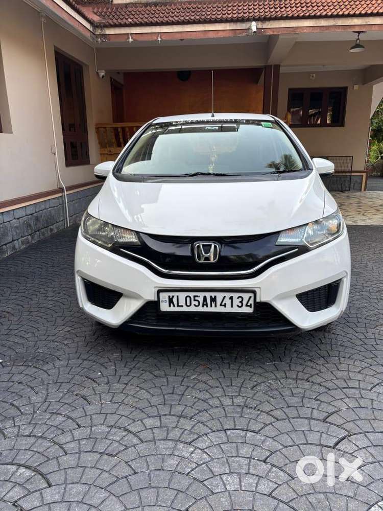 Honda Jazz 2015 Petrol Well Maintained