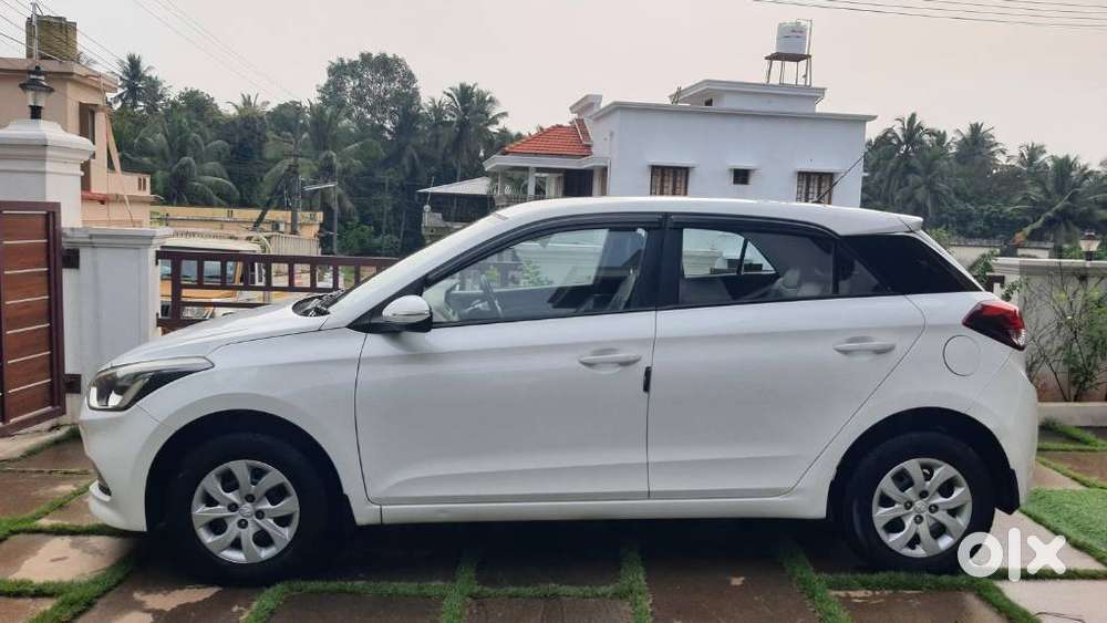 Hyundai Elite I20 Sportz (o) 1.2, 2017, Petrol