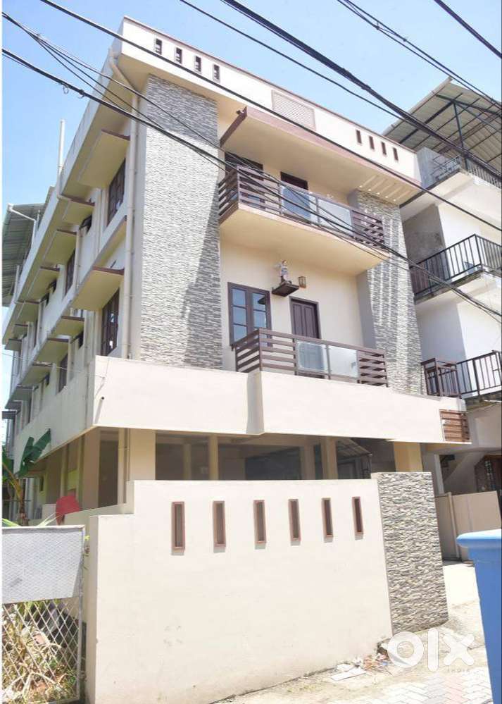 2BHK in Thevara
