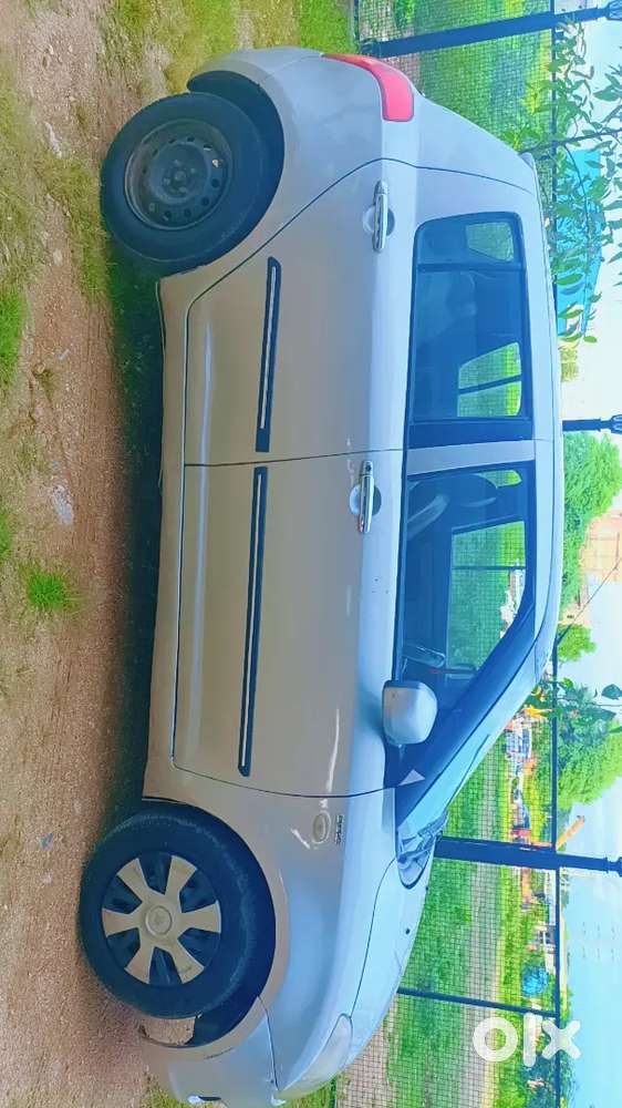 Maruti Suzuki Swift 2011 Diesel 130000 Km Driven