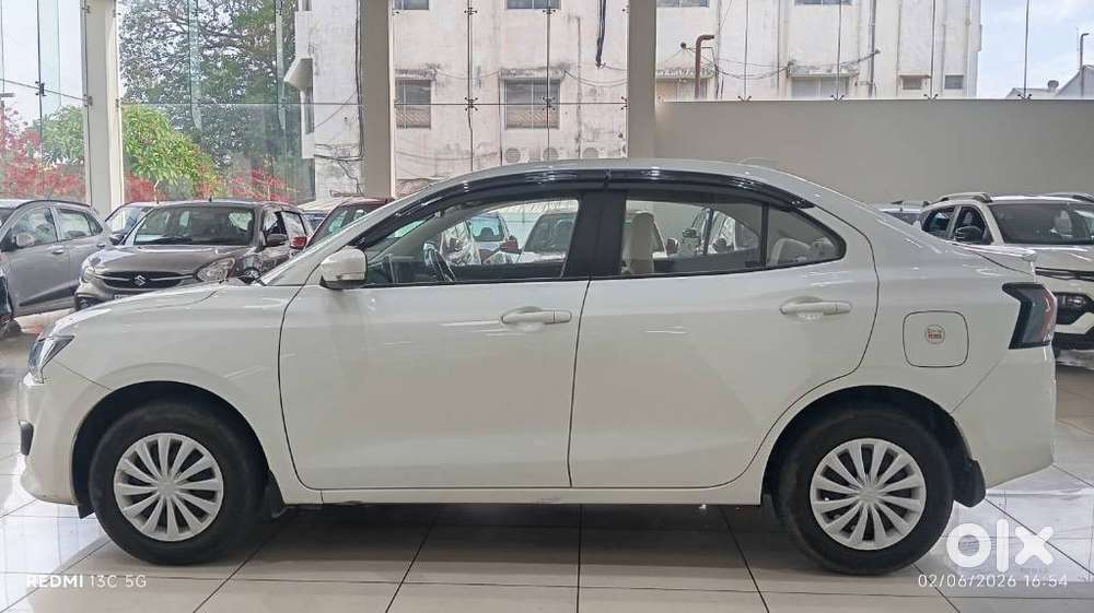 Maruti Suzuki Swift Dzire Vxi At Optional, 2025, Petrol