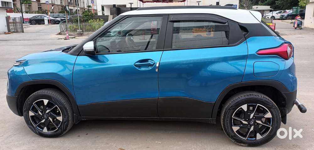 Tata Punch 1.2 Revotron Creative Amt Dual Tone, 2023, Petrol