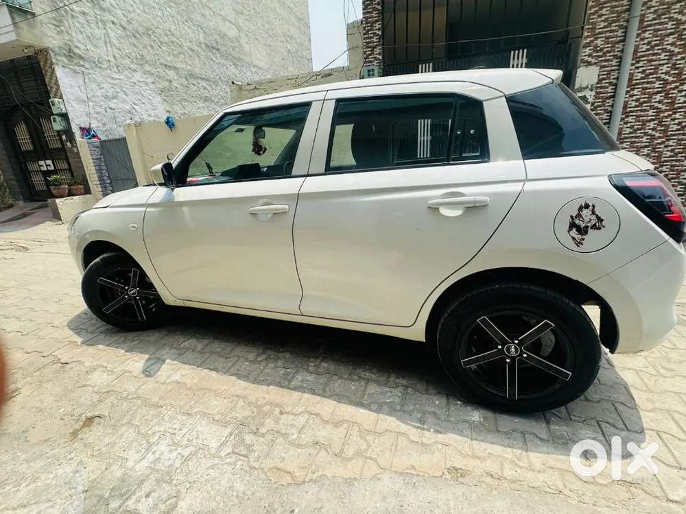 Maruti Suzuki Swift 2024 Petrol 21000 Km Driven