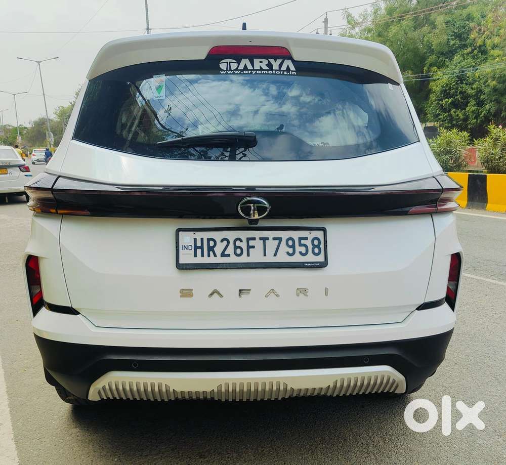 Tata Safari Accomplished Dual Tone At, 2025, Diesel