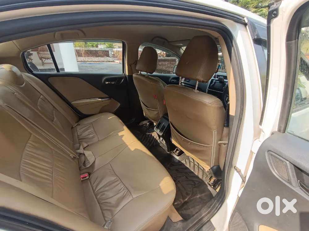 2015 Honda City V Mt (petrol) – 100% Dealer Serviced! , Single Owner.