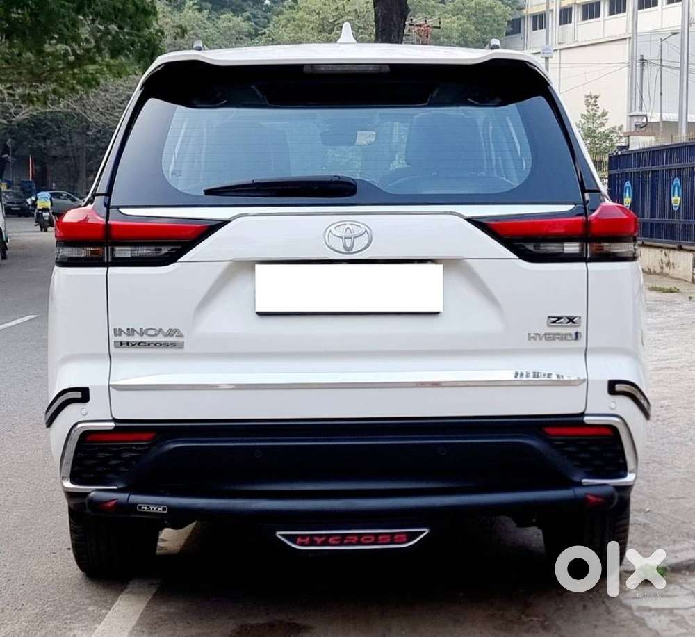 Toyota Innova Hycross 2.0 Zx Hybrid 7 Str, 2024, Diesel