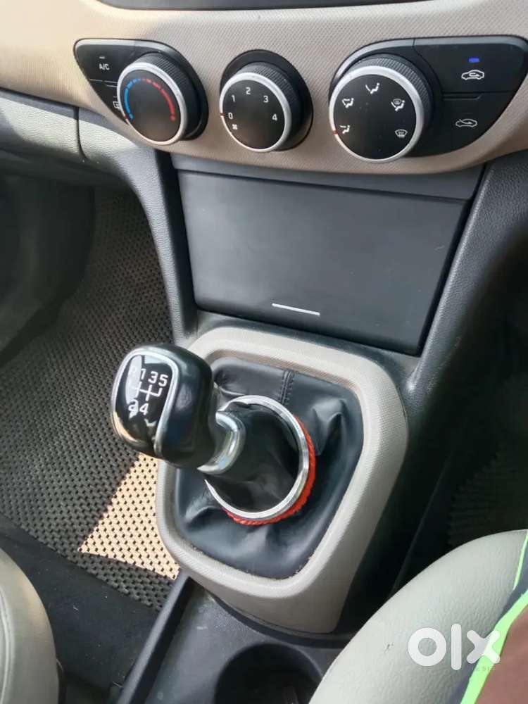 Hyundai Xcent 2015 Diesel 93000 Km Driven