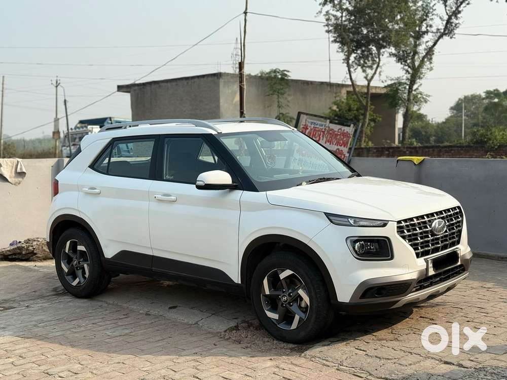 Hyundai Venue Diesel Manual 2019