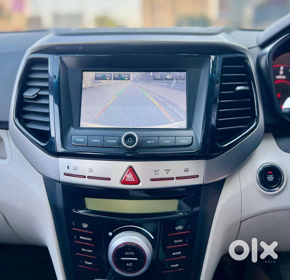 Mahindra Xuv300 W8 Diesel, 2023, Diesel