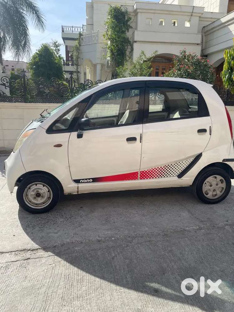 Well Maintained Family Car Koi Bhi Mistake Nhi Hai  30 Ka Everage Hai