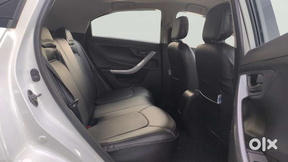Tata Nexon 1.5 Revotorq Xma Amt (s), 2023, Diesel
